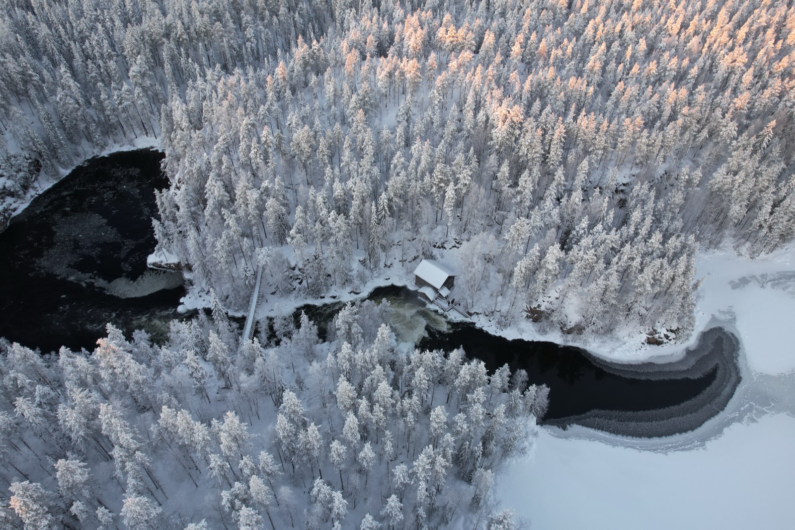 Northern Lights tour experience in Finnish Lapland — traveller photo 150